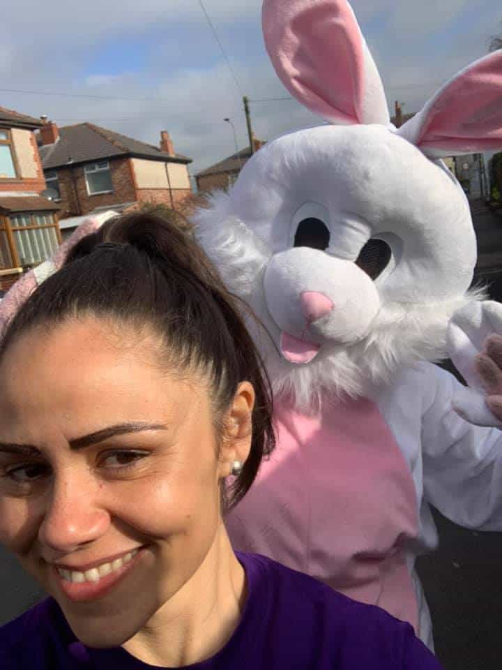 Kidscan supporter Lorna Lewis & Easter Bunny
