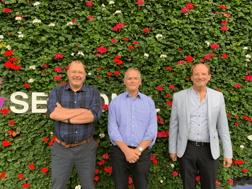 L to R: Dr David Pye, Richard Dennis, Stephen Duckworth